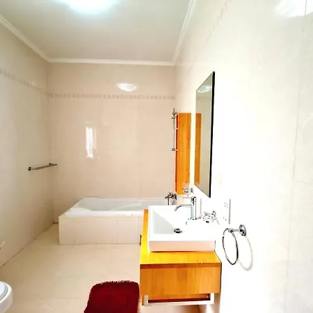 Qawra Penthouse With Seaviews, 2 Bedrooms, 2,5 Baths 아파트 *